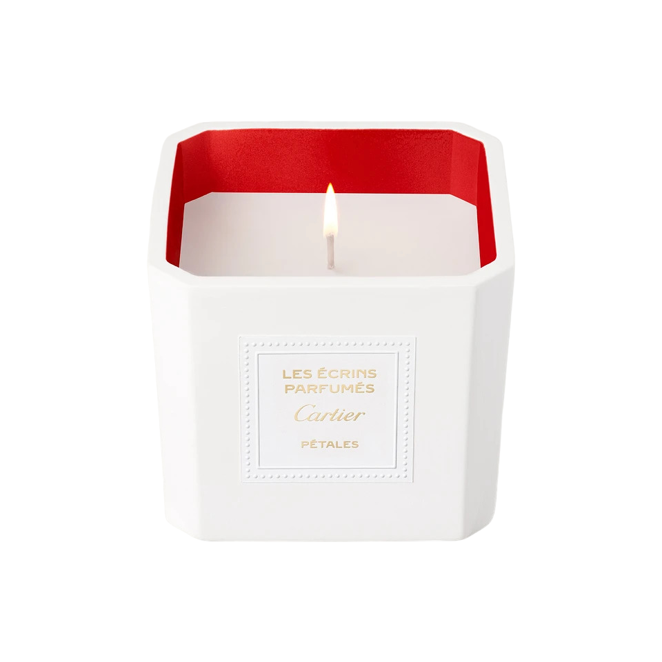 cartier-les-ecrins-petales-scented-candle-220-g-1721802998-1