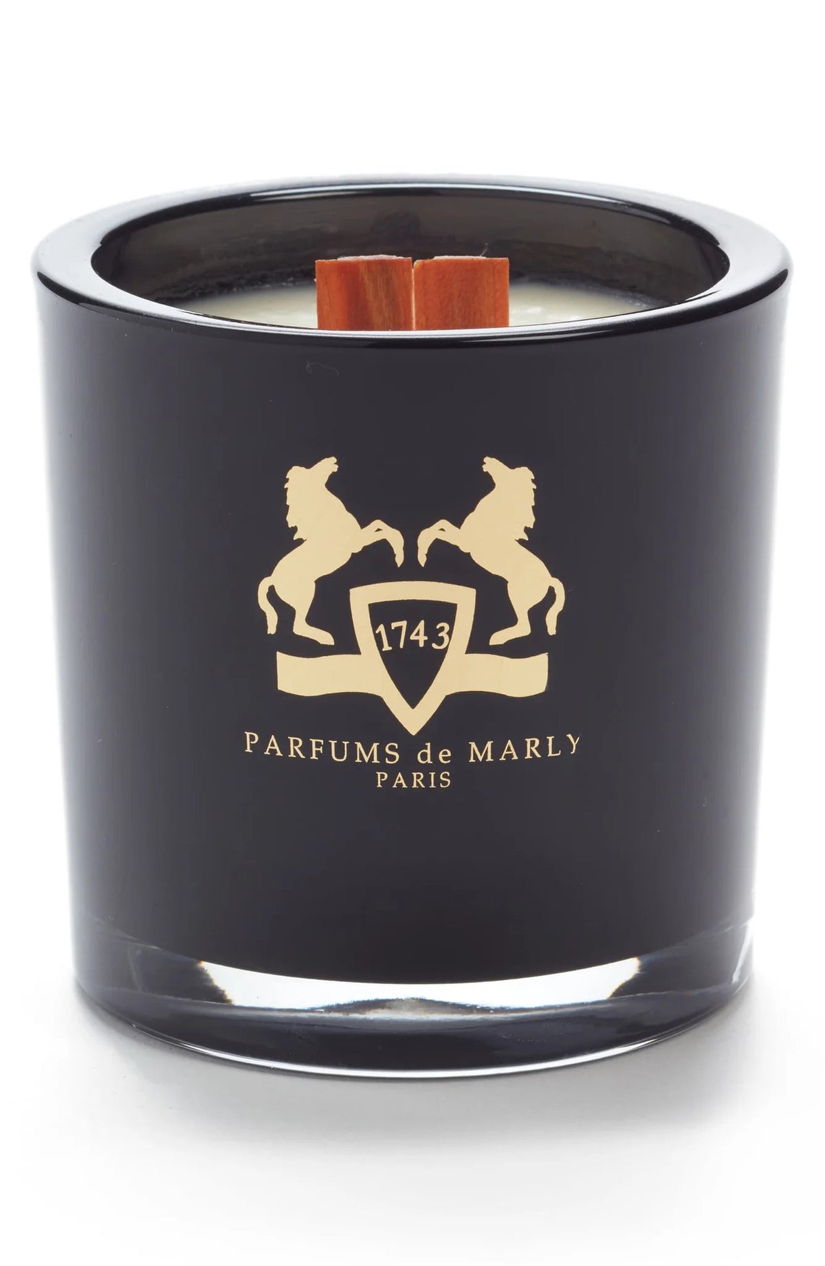 parfums-de-marly-smoky-vetyver-scented-candle-300-g-1682341148-1